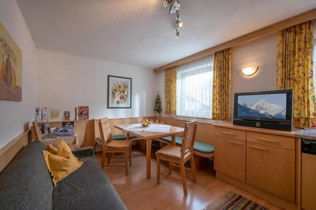 Tuxerhof Apartamento Hippach Exterior foto